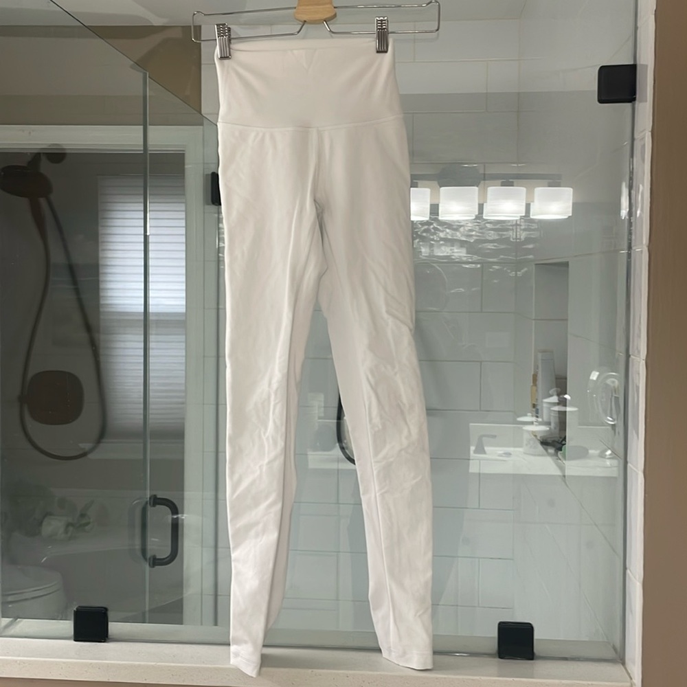 Lululemon Athletica Leggings white sz 2 like new